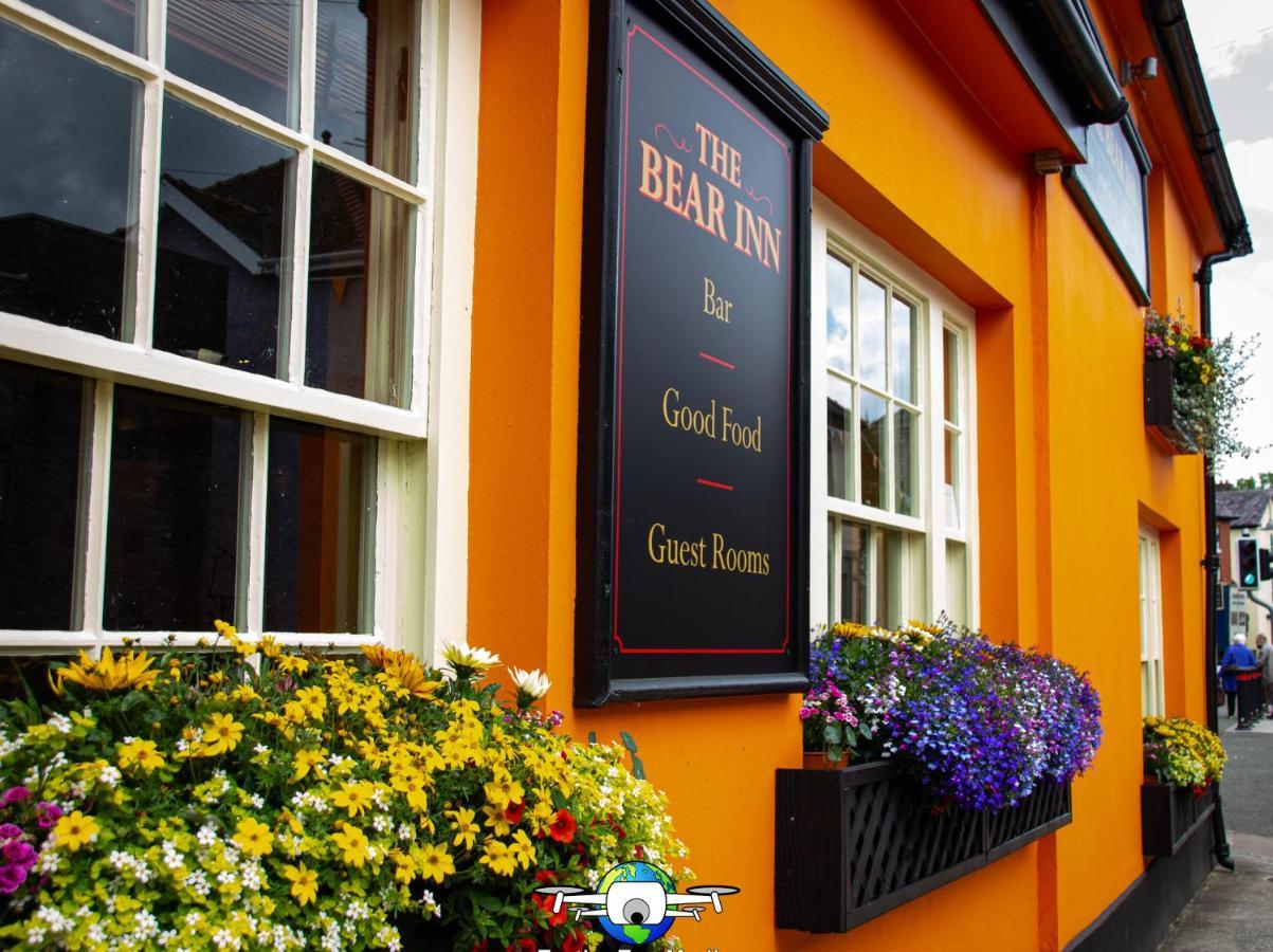 The Bear Inn Llandovery Eksteriør billede